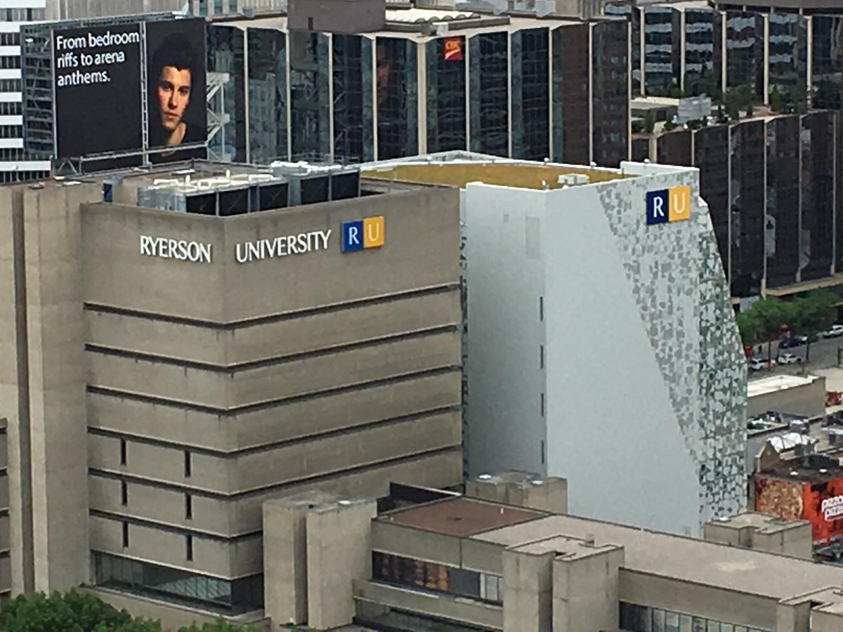 Toronto Metropolitan University-Daphne Cockwell Complex Residence المظهر الخارجي الصورة